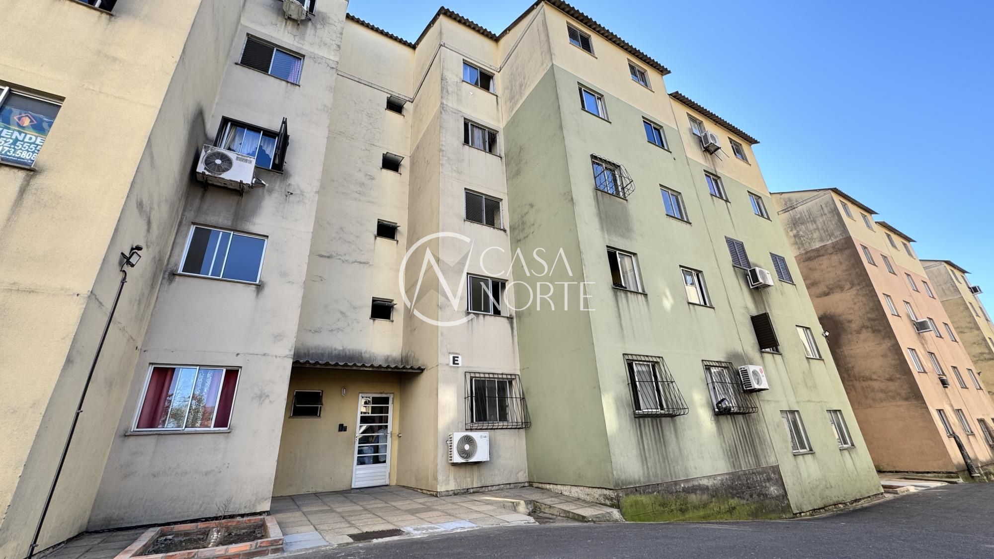 Apartamento à venda com 2 quartos, 40m², 1 vaga, Rua Vinte e Seis de Março no bairro Mário Quintana em Porto Alegre