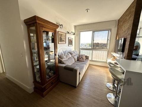 Apartamento à venda com 2 quartos, 51m², 1 suíte, 1 vaga, Rua Tenente Ary Tarrago no bairro Jardim Itu em Porto Alegre