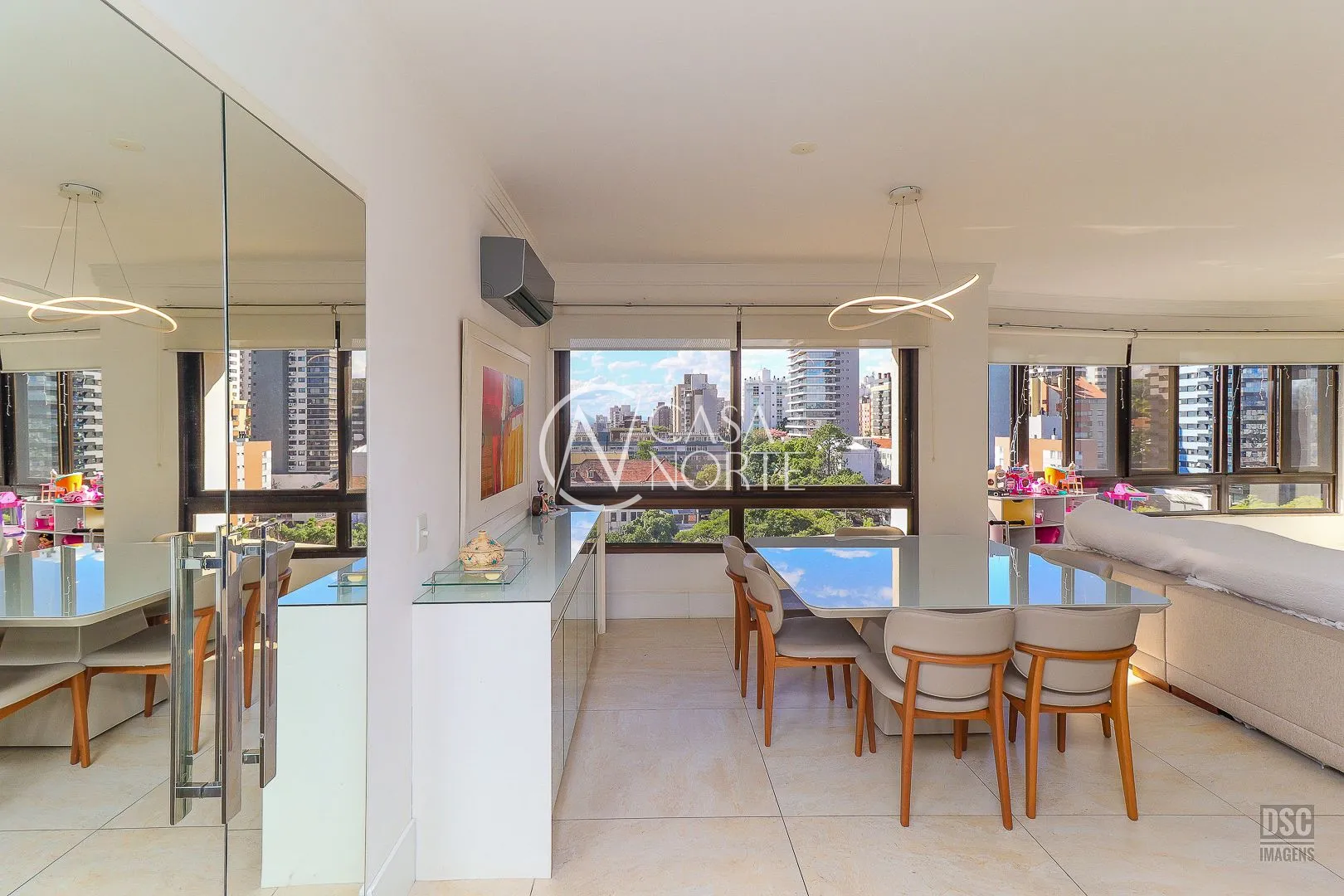 Apartamento à venda com 3 quartos, 140m², 1 suíte, 3 vagas, Rua Dona Leonor no bairro Rio Branco em Porto Alegre