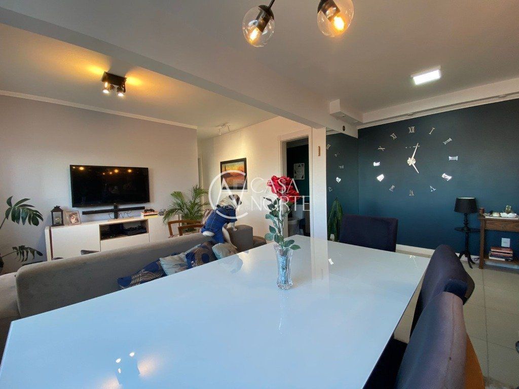 Apartamento à venda com 2 quartos, 65m², 1 suíte, 1 vaga, Rua Irmao Felix Roberto no bairro Humaitá em Porto Alegre