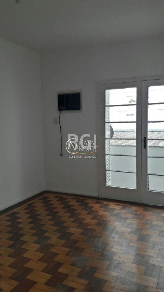 Apartamento à venda com 3 quartos, 120m², Praça Dom Feliciano no bairro Centro Histórico em Porto Alegre