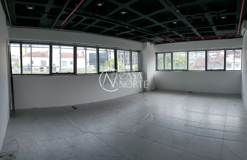 Sala Comercial à venda , 55m², Rua Vinte e Quatro de Outubro no bairro Moinhos de Vento em Porto Alegre