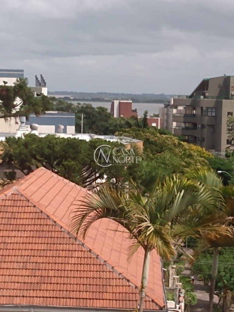 Terreno à venda  com 330m², Rua Miguel Couto no bairro Menino Deus em Porto Alegre