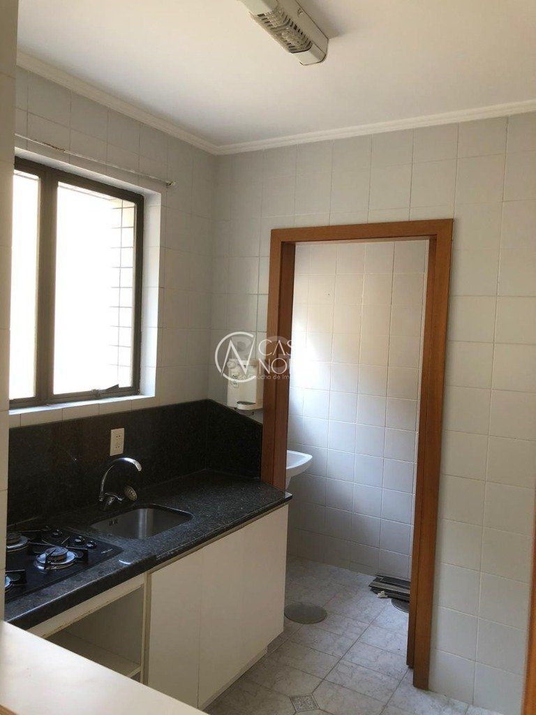 Apartamento à venda com 1 quarto, 48m², 1 suíte, 1 vaga, Rua Gomes Jardim no bairro Santana em Porto Alegre