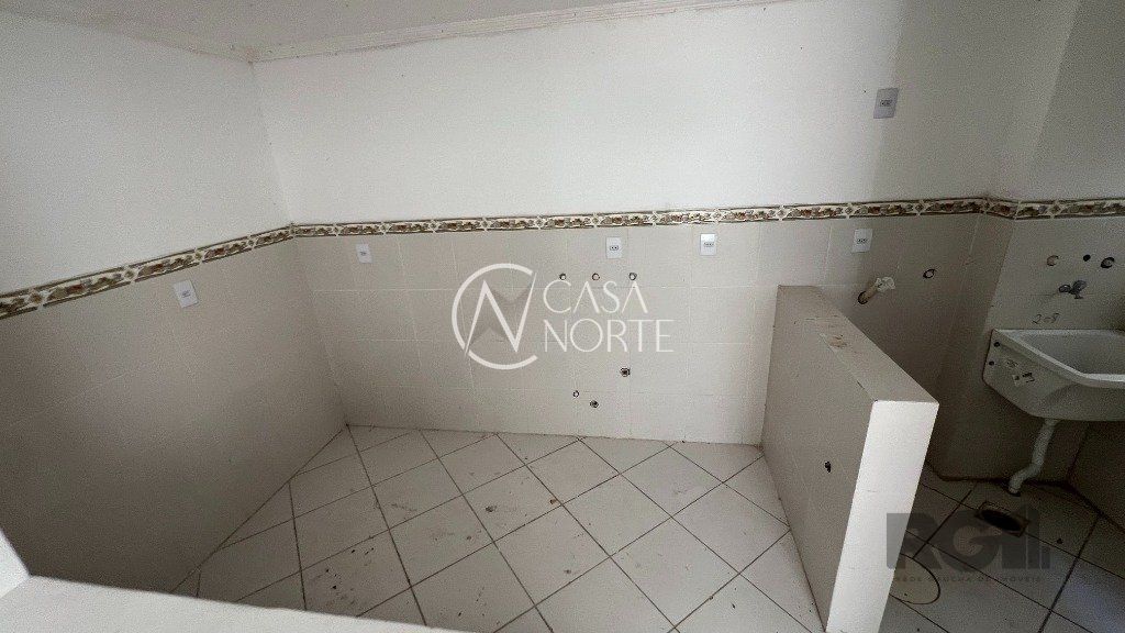 Apartamento à venda com 3 quartos, 89m², 1 suíte, 1 vaga, Avenida Coronel Marcos no bairro Pedra Redonda em Porto Alegre