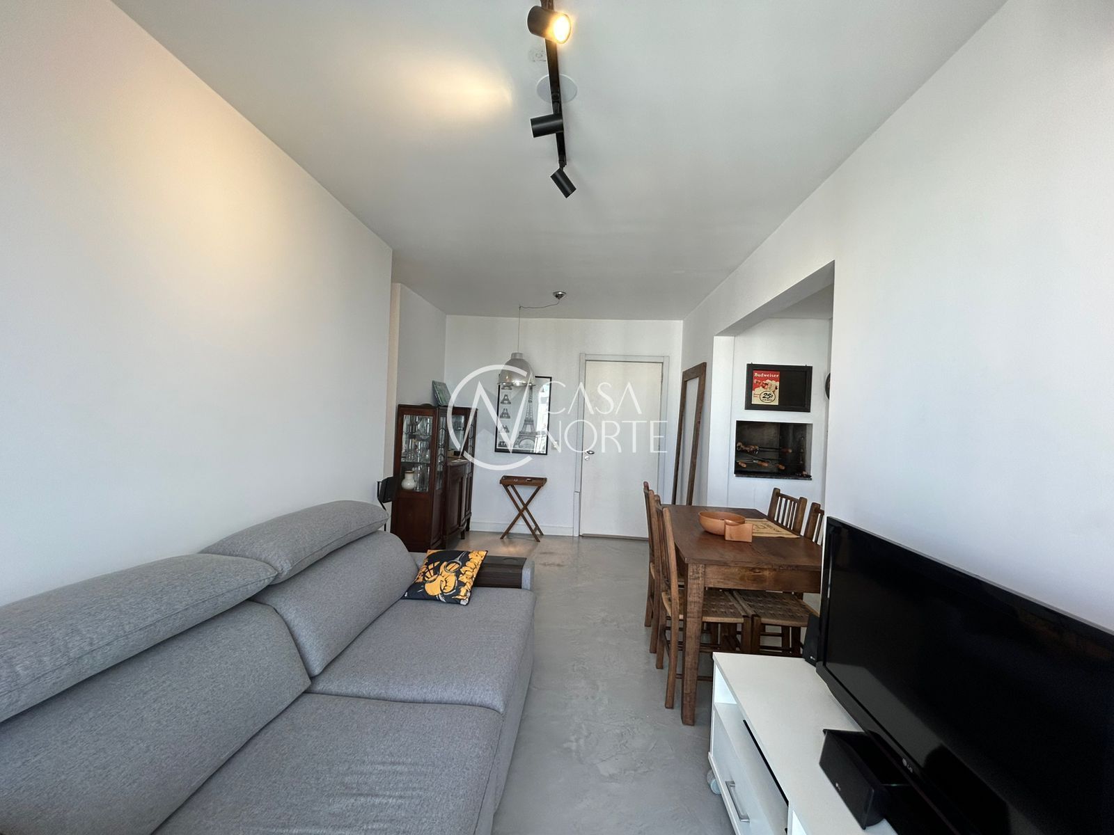 Apartamento à venda com 2 quartos, 56m², 1 suíte, 1 vaga, Rua Doutor Carlos Renato Rua Fonseca no bairro Jardim Sabará em Porto Alegre