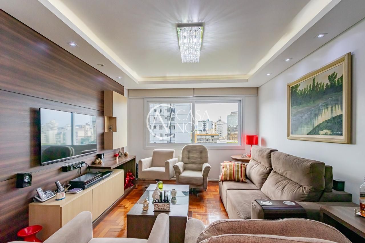 Cobertura à venda com 3 quartos, 191m², 1 suíte, 1 vaga, Rua Avaí no bairro Centro Histórico em Porto Alegre