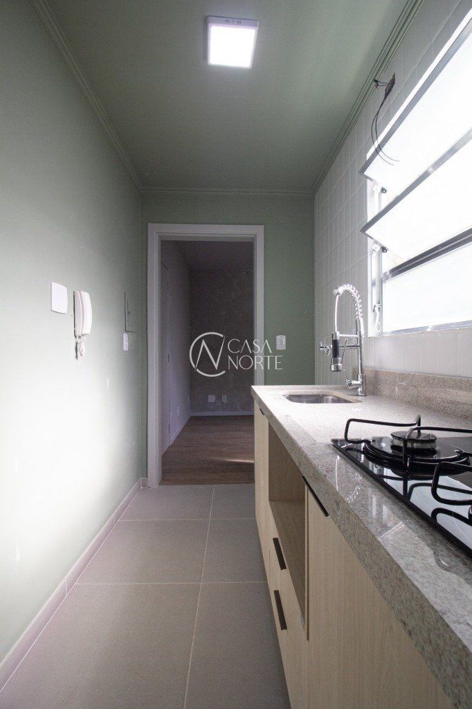 Apartamento à venda com 1 quarto, 39m², Avenida Coronel Lucas de Oliveira no bairro Petrópolis em Porto Alegre