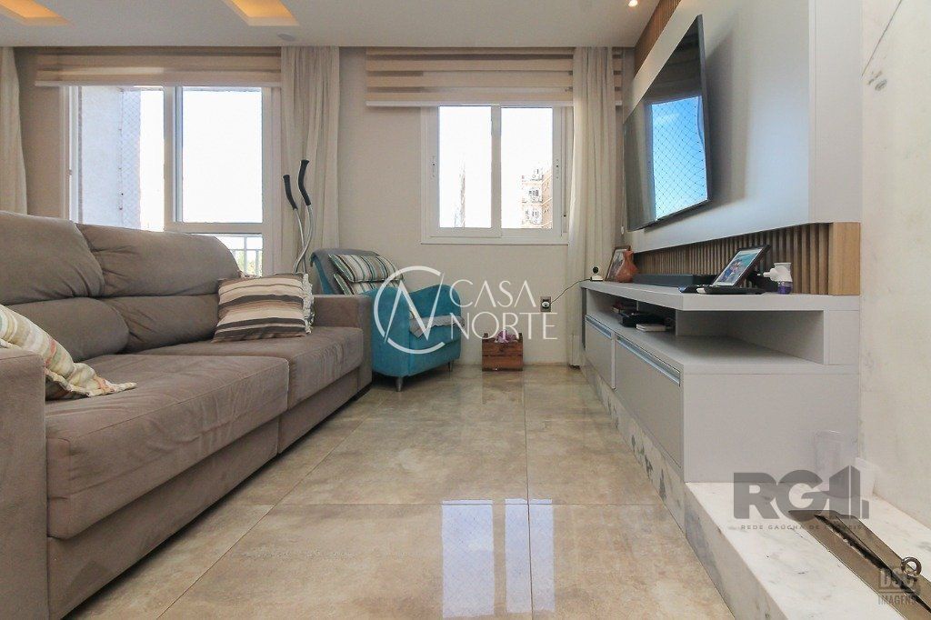 Apartamento à venda com 3 quartos, 72m², 1 suíte, 1 vaga, Rua Doutor Carlos Renato Rua Fonseca no bairro Jardim Sabará em Porto Alegre