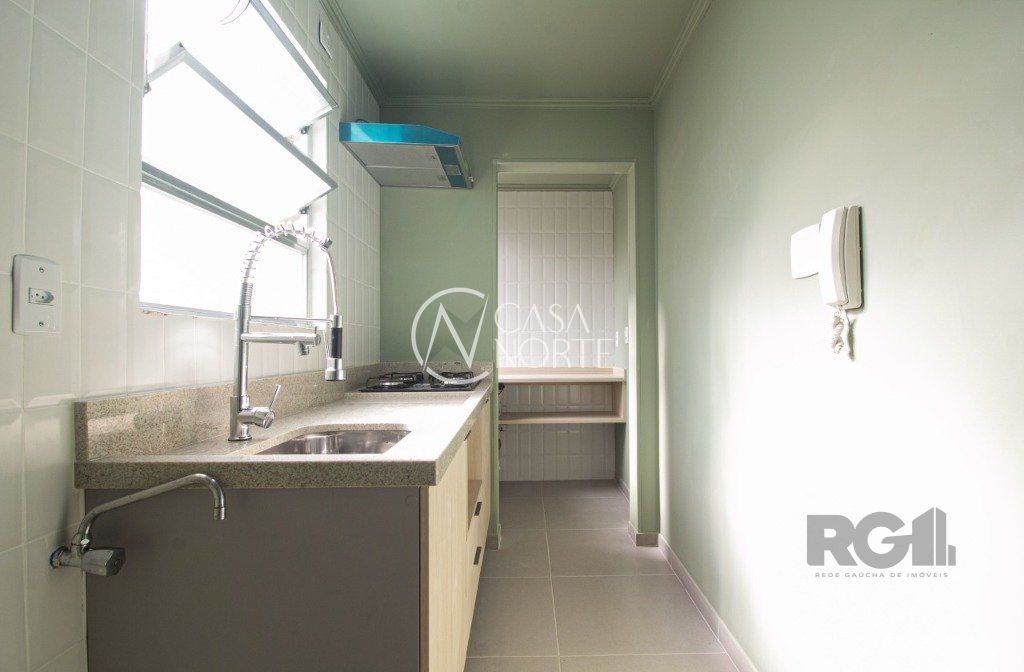 Apartamento à venda com 1 quarto, 39m², Avenida Coronel Lucas de Oliveira no bairro Petrópolis em Porto Alegre