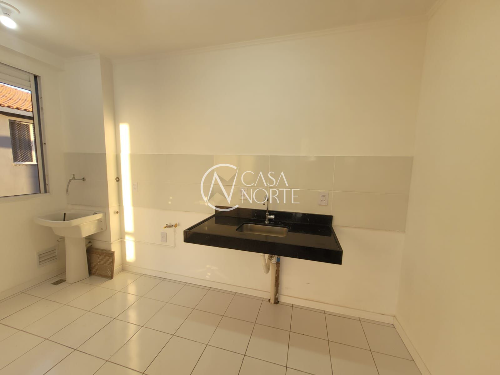 Apartamento à venda com 2 quartos, 43m², 1 vaga, Rua Ney da Gama Ahrends no bairro Morro Santana em Porto Alegre