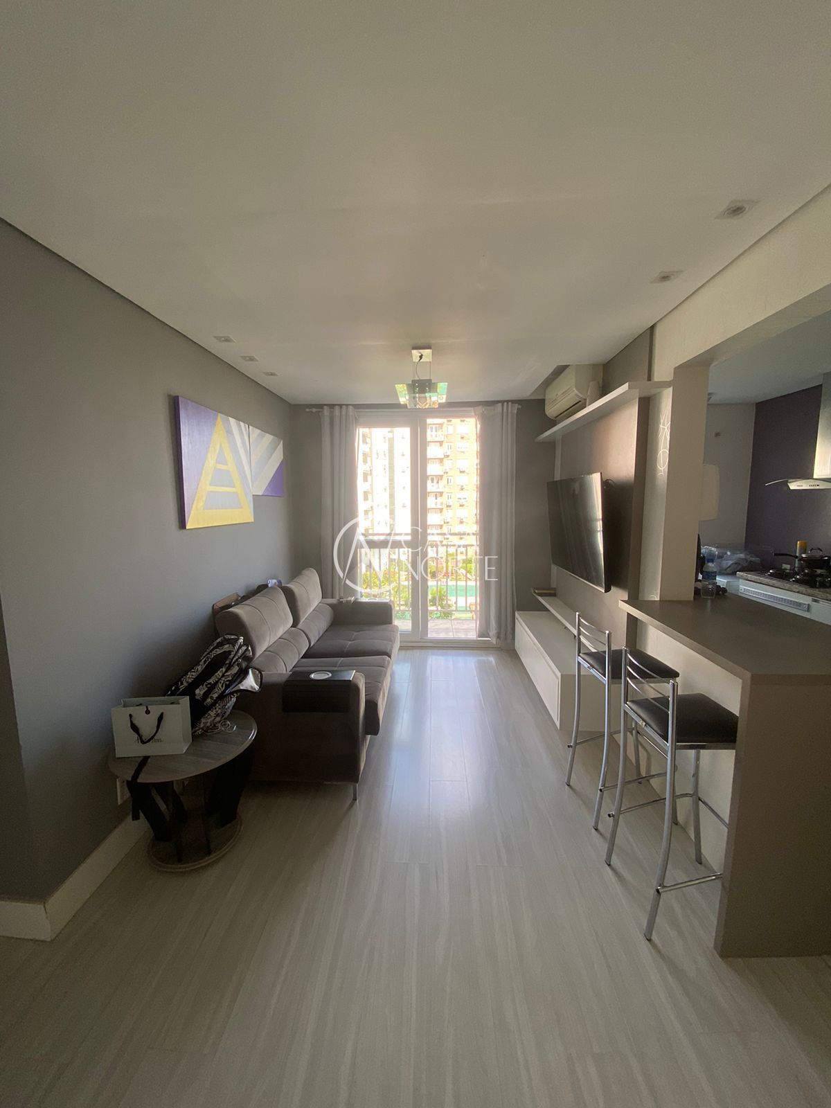 Apartamento à venda com 2 quartos, 56m², 1 suíte, 1 vaga, Rua Doutor Carlos Renato Rua Fonseca no bairro Jardim Sabará em Porto Alegre