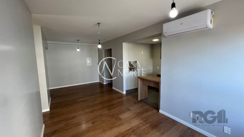 Apartamento à venda com 3 quartos, 81m², 1 suíte, 2 vagas, Avenida Assis Brasil no bairro Jardim Lindóia em Porto Alegre