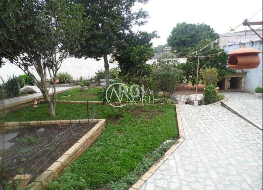 Casa à venda com 3 quartos, 150m², 1 suíte, 5 vagas, Rua Dom Luiz Guanella no bairro Vila Ipiranga em Porto Alegre