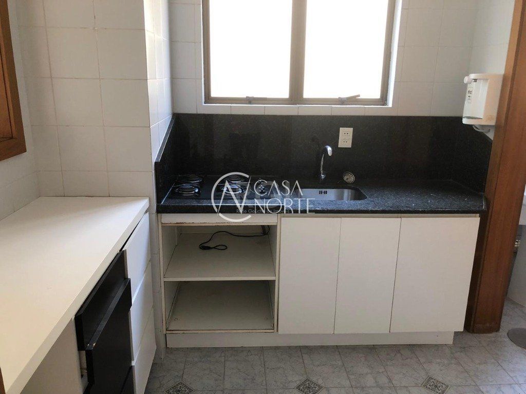 Apartamento à venda com 1 quarto, 48m², 1 suíte, 1 vaga, Rua Gomes Jardim no bairro Santana em Porto Alegre