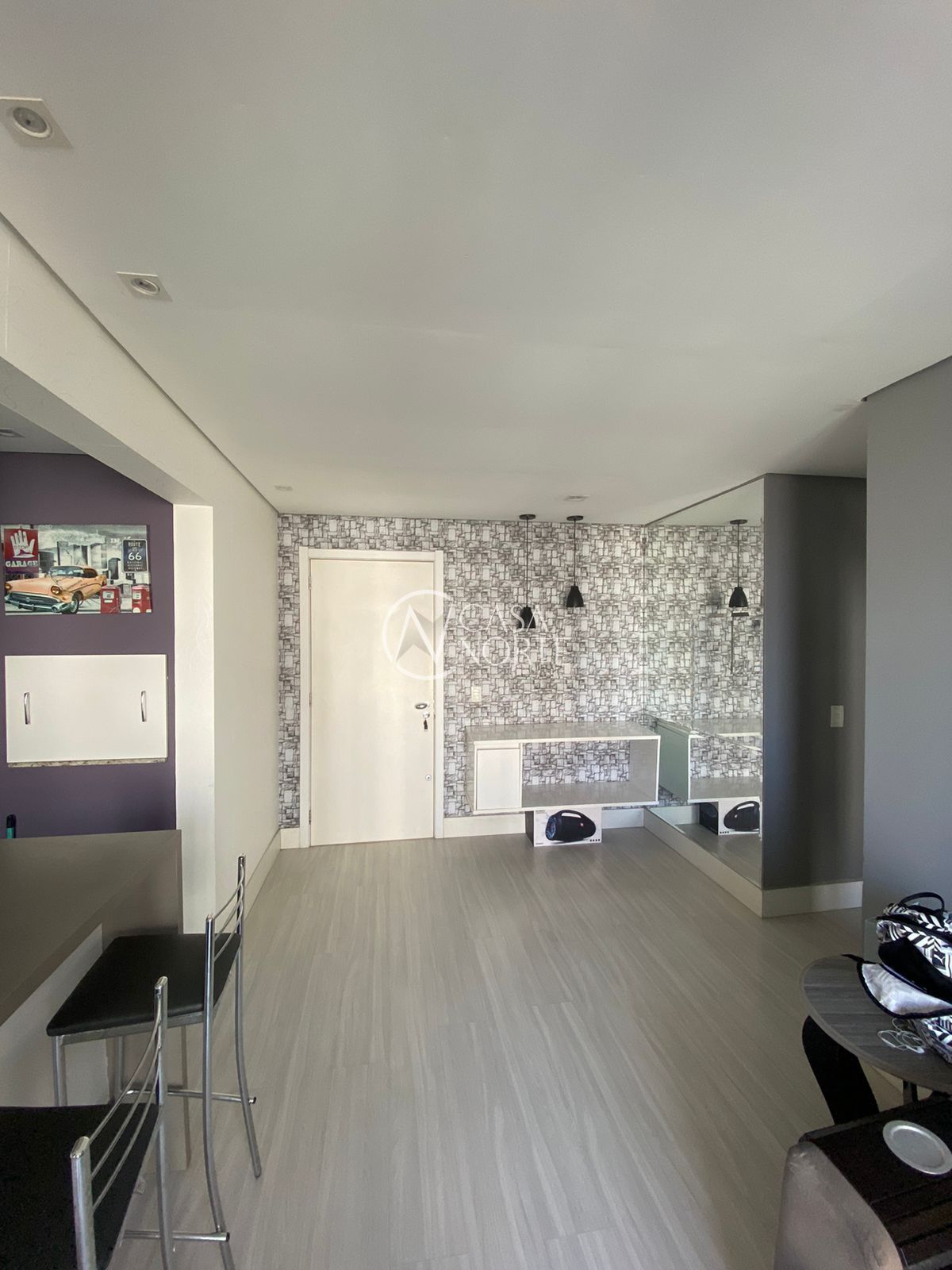 Apartamento à venda com 2 quartos, 56m², 1 suíte, 1 vaga, Rua Doutor Carlos Renato Rua Fonseca no bairro Jardim Sabará em Porto Alegre