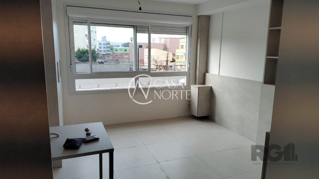 Apartamento à venda com 1 quarto, 26m², 1 vaga, Avenida dos Cubanos no bairro Partenon em Porto Alegre