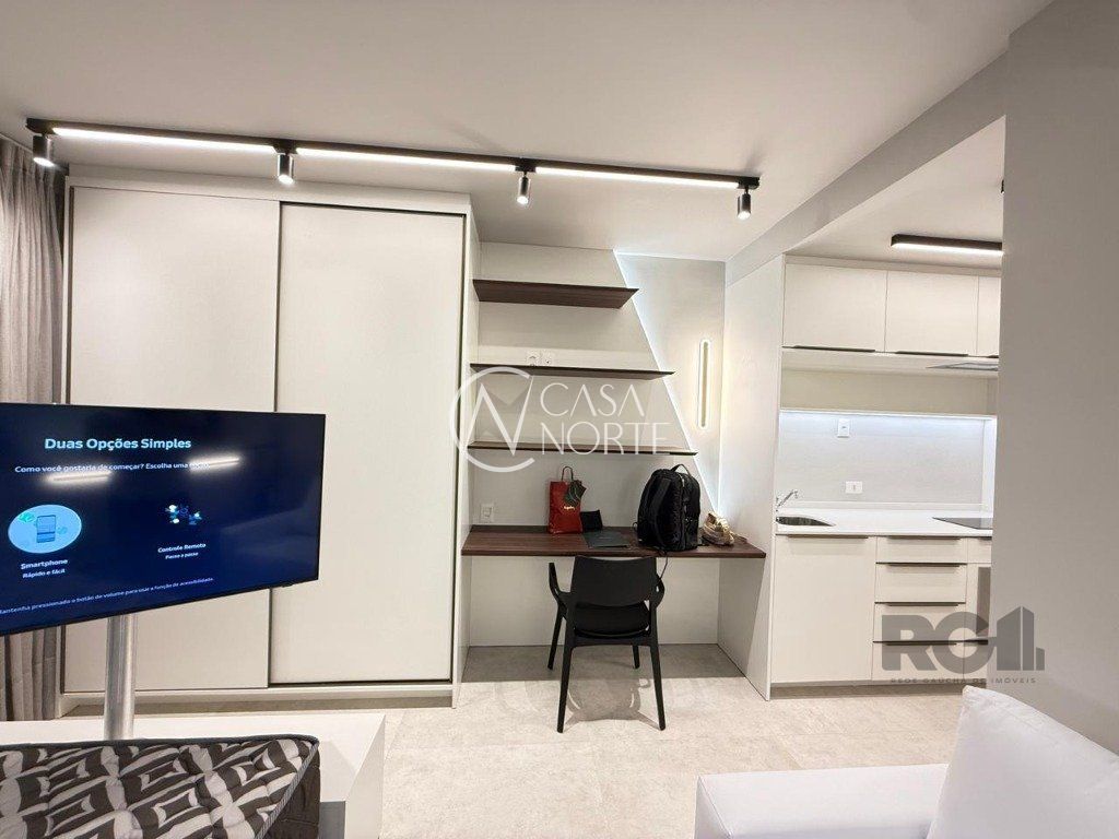 Apartamento à venda com 1 quarto, 26m², 1 vaga, Avenida dos Cubanos no bairro Partenon em Porto Alegre