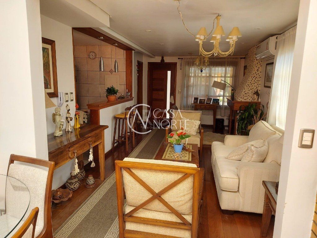 Casa de Condomínio à venda com 3 quartos, 234m², 1 suíte, 2 vagas, Rua Sargento Nicolau Dias de Farias no bairro Tristeza em Porto Alegre