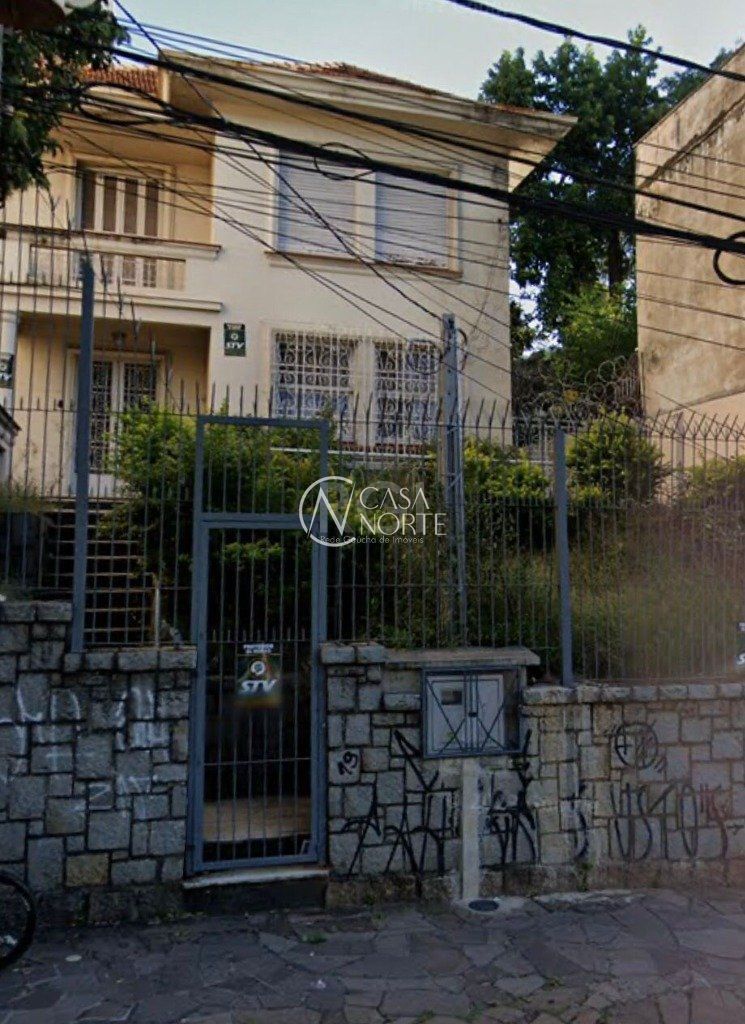 Casa à venda , 557m², Avenida Protásio Alves no bairro Petrópolis em Porto Alegre