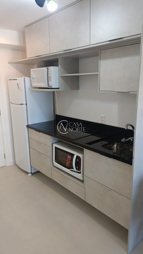 Apartamento à venda com 1 quarto, 26m², 1 vaga, Avenida dos Cubanos no bairro Partenon em Porto Alegre