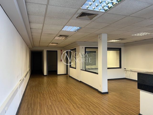 Loja à venda com 3 quartos, 388m², Avenida Wenceslau Escobar no bairro Tristeza em Porto Alegre