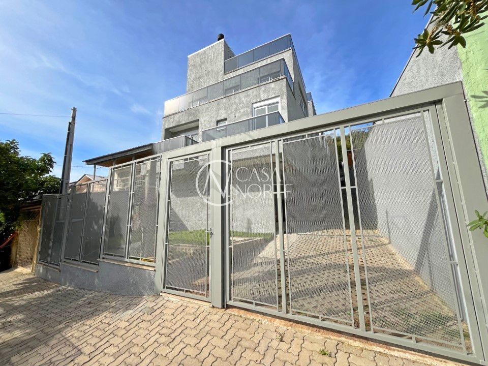 Casa de Condomínio à venda com 3 quartos, 225m², 3 suítes, 3 vagas, Rua Liberal no bairro Tristeza em Porto Alegre