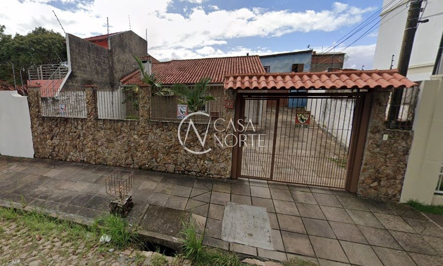 Casa à venda com 3 quartos, 341m², 2 suítes, 2 vagas, Rua Aquário no bairro Jardim Itu em Porto Alegre