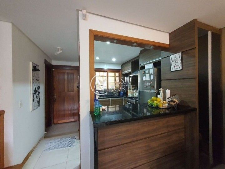 Casa à venda com 3 quartos, 163m², 1 suíte, 2 vagas, Rua Doutor Mário Totta no bairro Tristeza em Porto Alegre