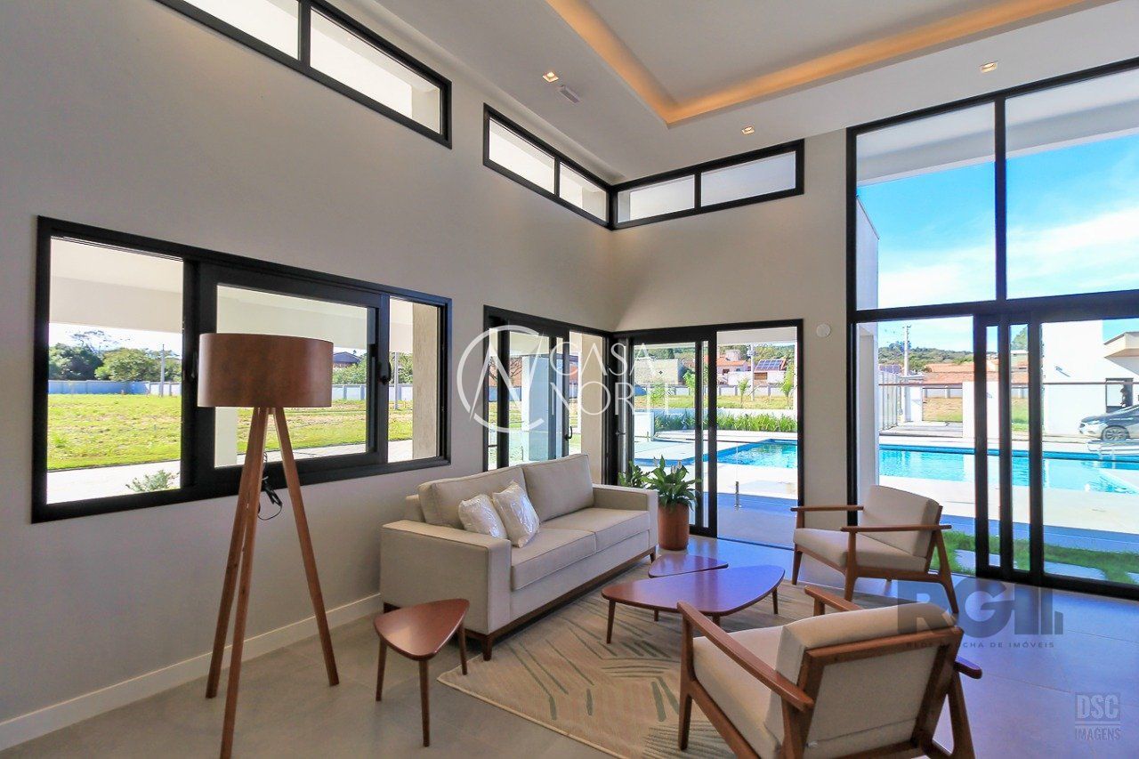 Terreno à venda  com 220m², Rua Sinai no bairro Ipanema em Porto Alegre