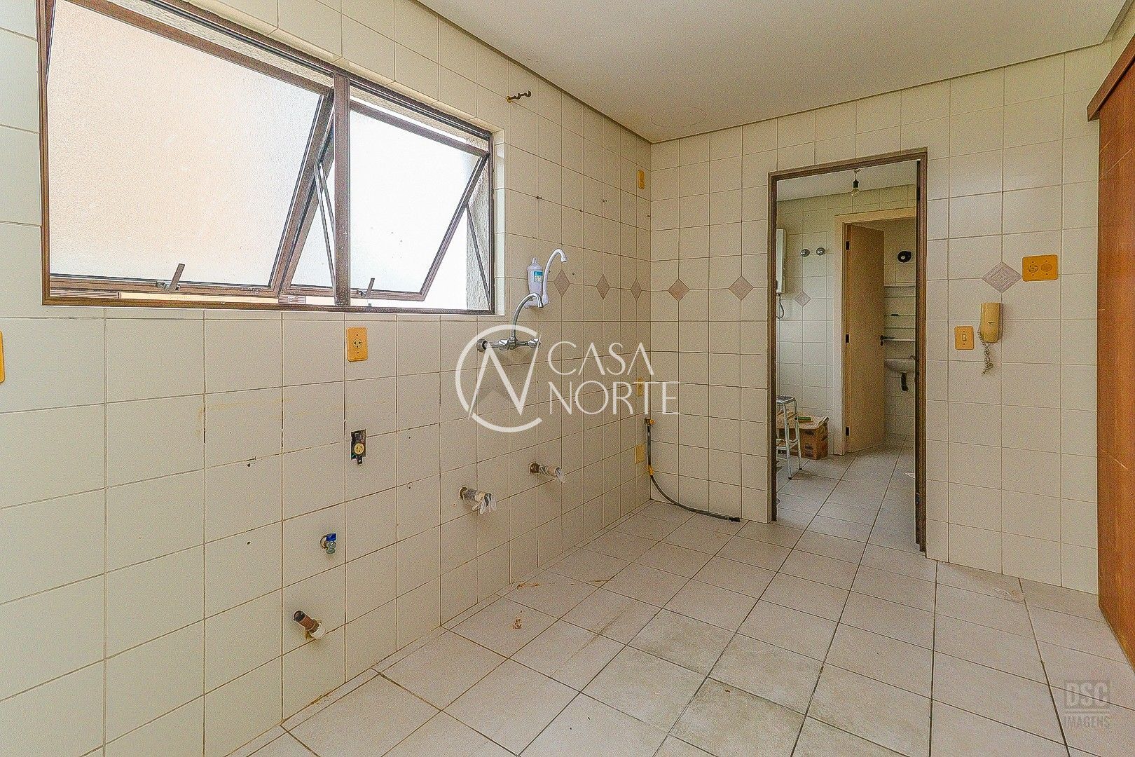 Apartamento à venda com 3 quartos, 124m², 1 suíte, 2 vagas, Avenida Borges de Medeiros no bairro Praia de Belas em Porto Alegre