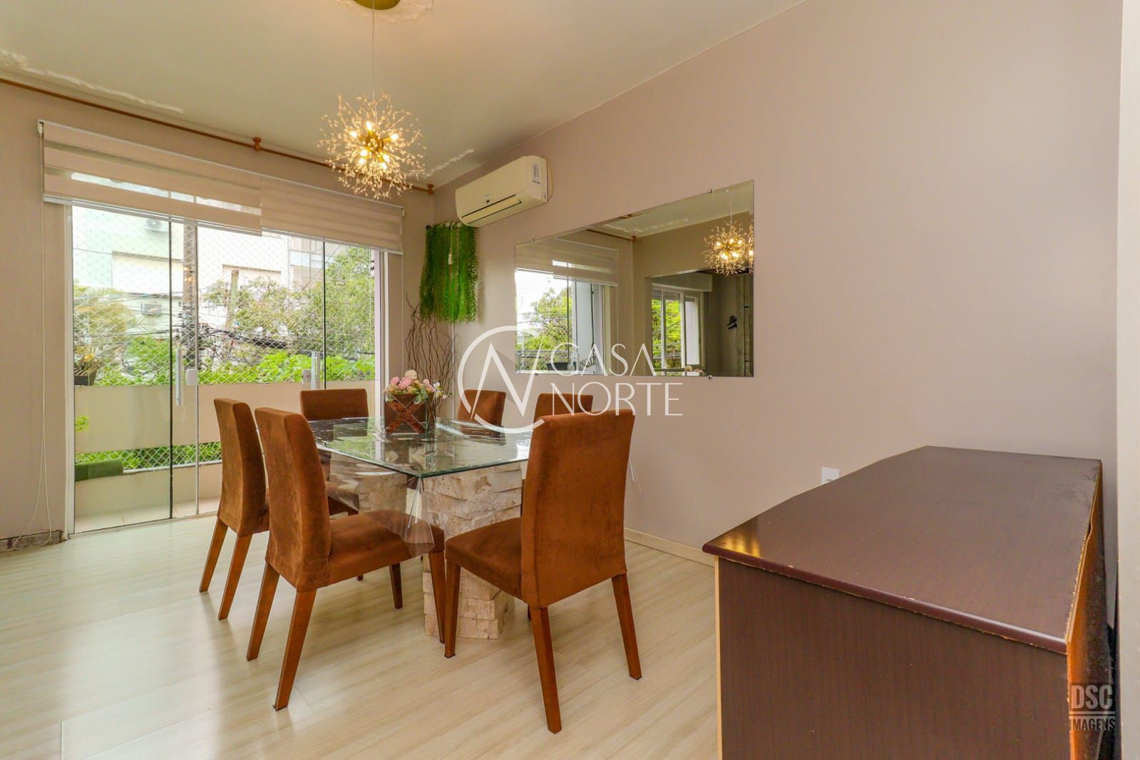 Apartamento à venda com 3 quartos, 116m², Travessa Ferreira de Abreu no bairro Santana em Porto Alegre