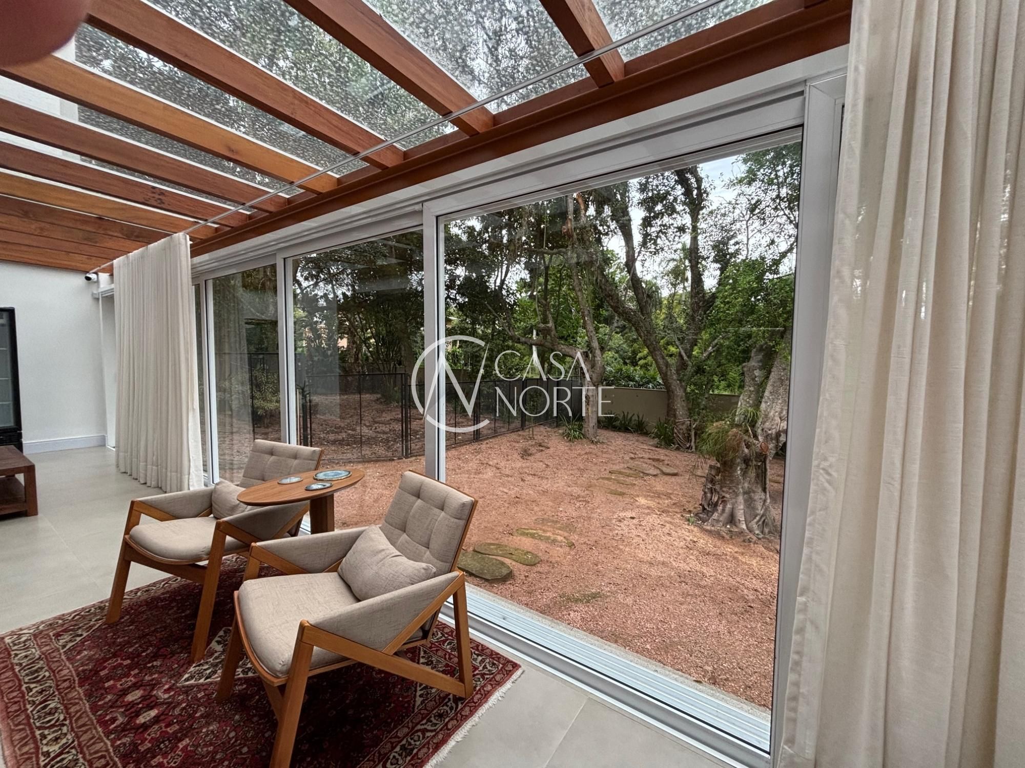 Casa de Condomínio à venda com 3 quartos, 295m², 4 suítes, 2 vagas, Avenida Coronel Marcos no bairro Pedra Redonda em Porto Alegre