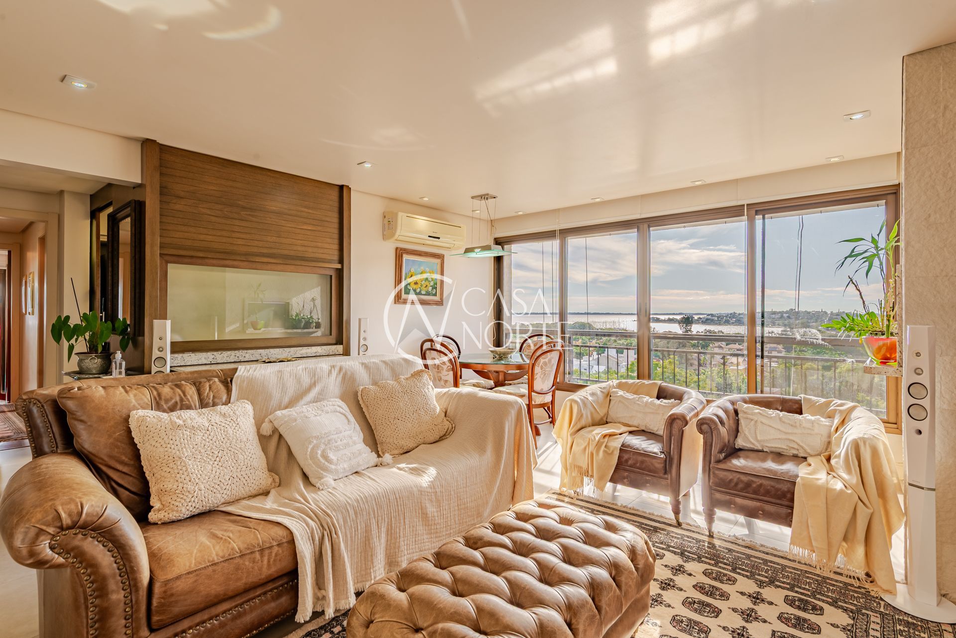 Apartamento à venda com 3 quartos, 94m², 1 suíte, 2 vagas, Rua Doutor Mário Totta no bairro Tristeza em Porto Alegre