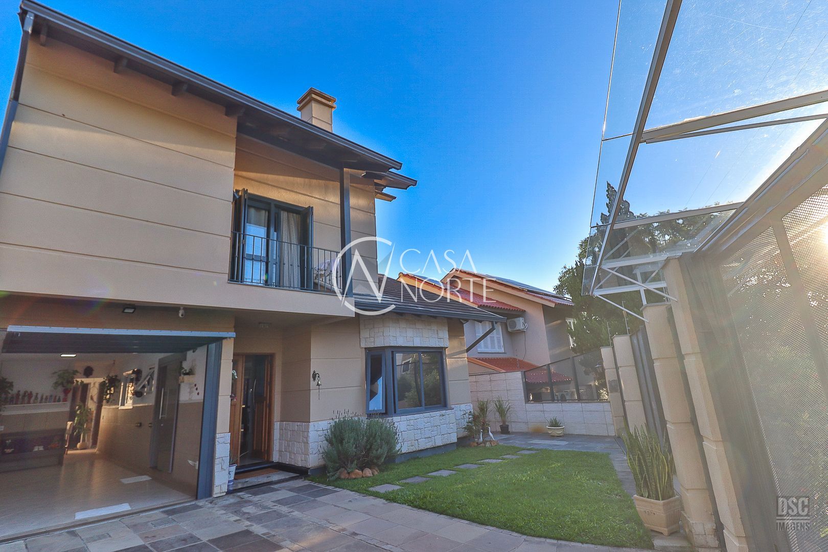 Casa à venda com 3 quartos, 191m², 1 suíte, 3 vagas, Rua Hubert Otto Krause no bairro Ipanema em Porto Alegre