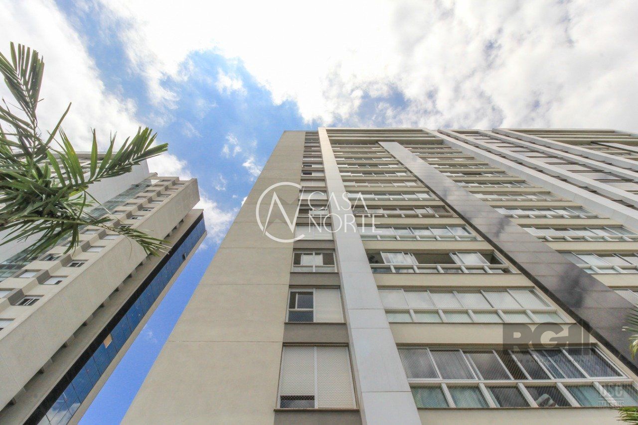 Apartamento à venda com 3 quartos, 126m², 1 suíte, 2 vagas, Rua Curvelo no bairro Petrópolis em Porto Alegre