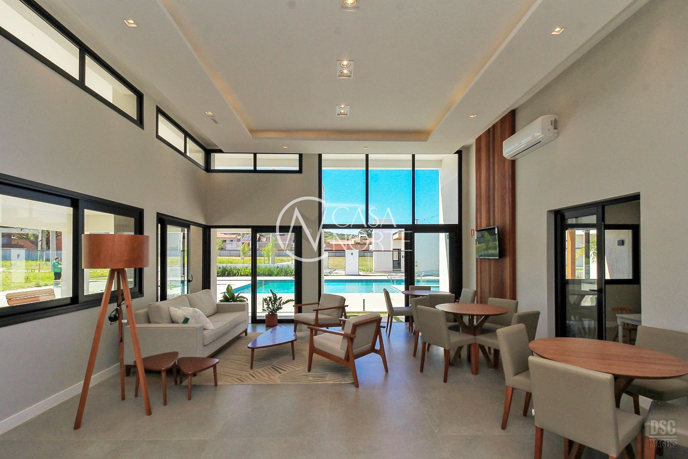 Terreno à venda  com 150m², Rua Sinai no bairro Ipanema em Porto Alegre