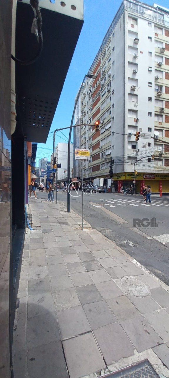 Apartamento à venda com 3 quartos, 113m², Avenida Alberto Bins no bairro Centro Histórico em Porto Alegre