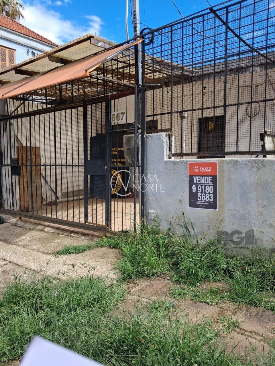 Casa à venda com 2 quartos, 198m², Rua São Nicolau no bairro Santa Maria Goretti em Porto Alegre