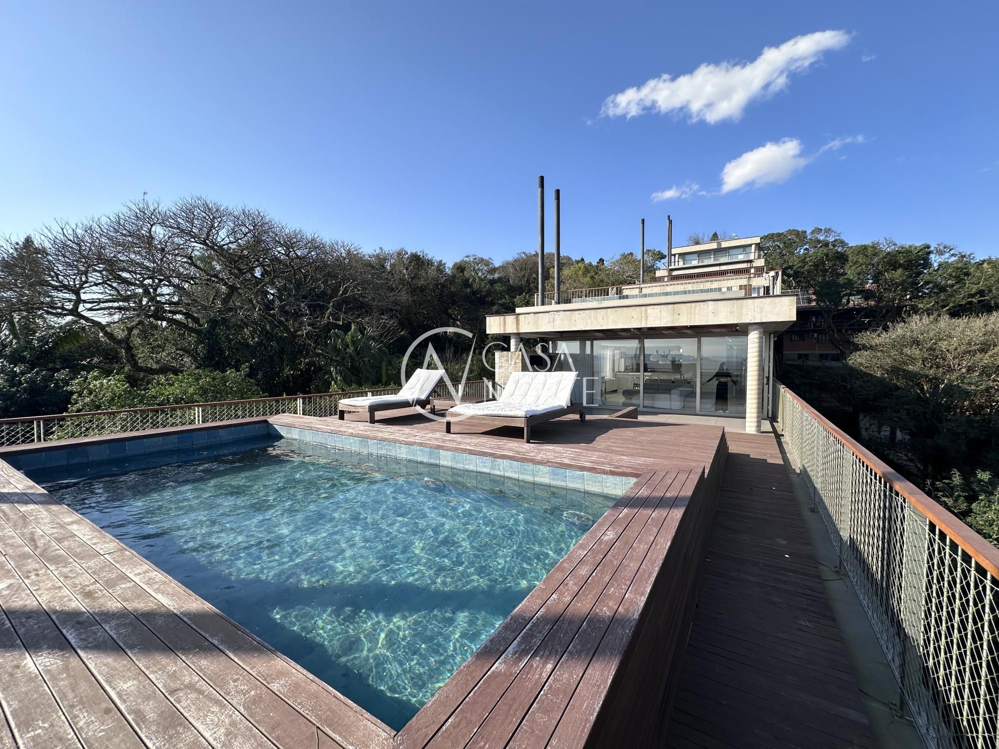 Casa de Condomínio à venda com 3 quartos, 521m², 4 vagas, Rua Pão de Açúcar no bairro Vila Conceição em Porto Alegre
