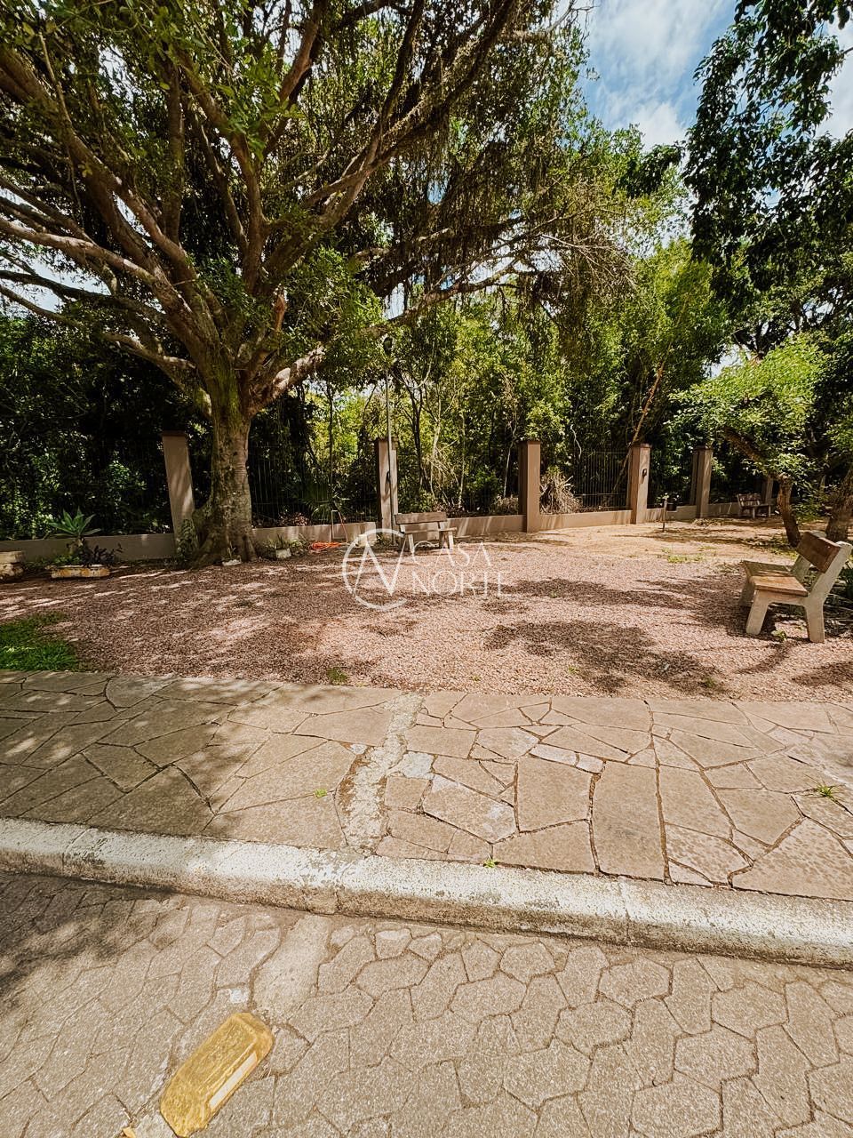 Casa de Condomínio à venda com 3 quartos, 234m², 1 suíte, 2 vagas, Avenida Orleaes no bairro Guarujá em Porto Alegre