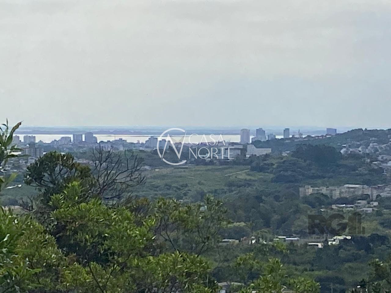 Terreno à venda  com 2450m², Estrada Jorge Pereira Nunes no bairro Campo Novo em Porto Alegre