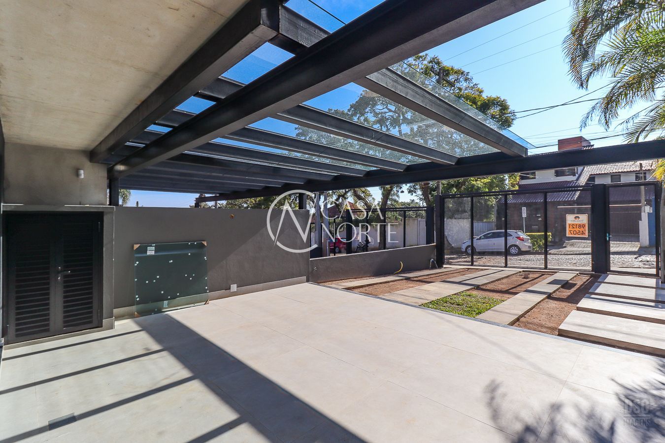 Casa à venda com 3 quartos, 177m², 3 suítes, 2 vagas, Rua Almirante Delamare no bairro Tristeza em Porto Alegre