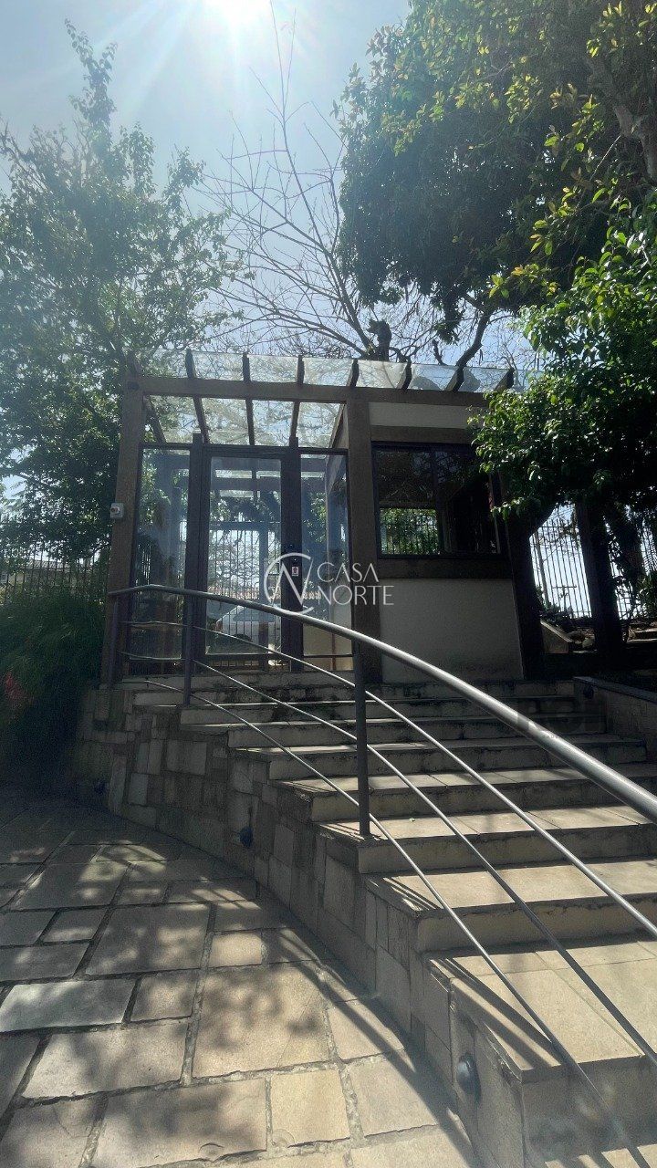 Casa de Condomínio à venda com 3 quartos, 300m², 1 suíte, 5 vagas, Avenida Cai no bairro Cristal em Porto Alegre