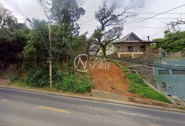 Terreno à venda  com 201m², Avenida Wenceslau Escobar no bairro Vila Conceição em Porto Alegre