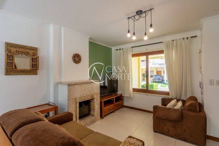 Casa de Condomínio à venda com 3 quartos, 192m², 1 suíte, 2 vagas, Avenida Eduardo Prado no bairro Cavalhada em Porto Alegre