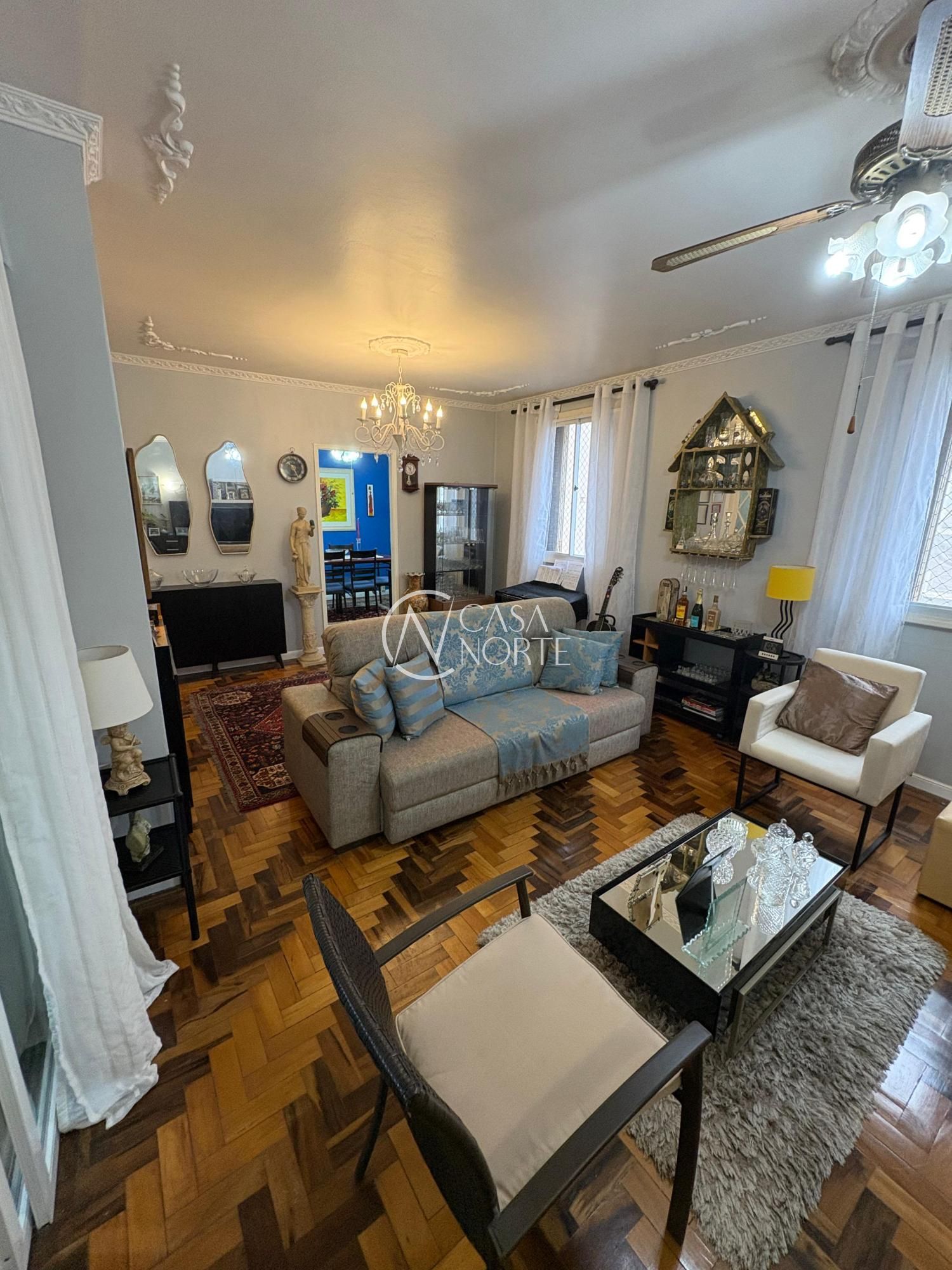 Apartamento à venda com 4 quartos, 133m², 1 vaga, Avenida Borges de Medeiros no bairro Centro Histórico em Porto Alegre