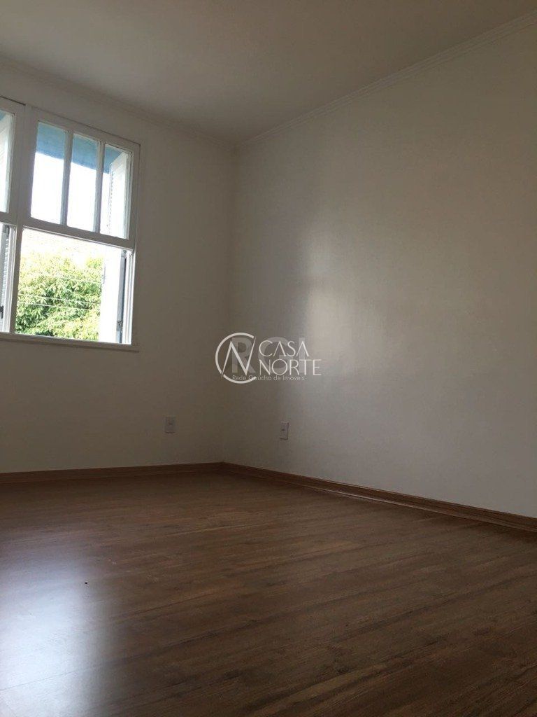 Apartamento à venda com 3 quartos, 77m², 1 vaga, Rua Lasar Segall no bairro São Sebastião em Porto Alegre