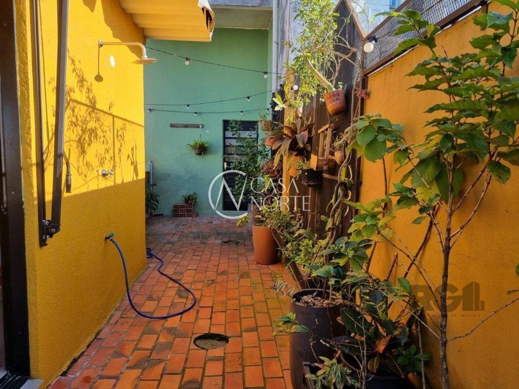 Cobertura à venda com 2 quartos, 176m², Rua Duque de Caxias no bairro Centro Histórico em Porto Alegre