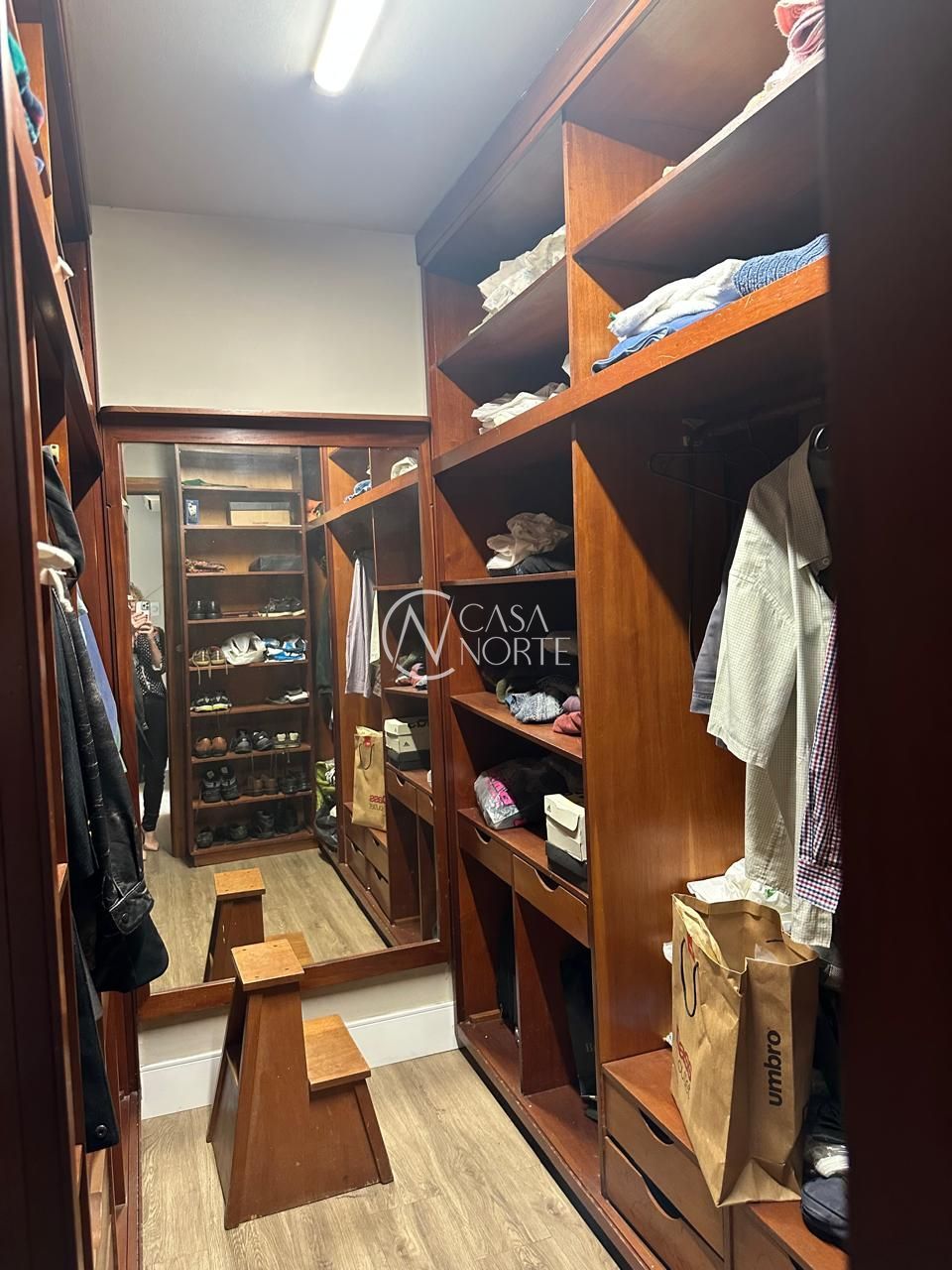 Apartamento à venda com 3 quartos, 298m², 2 suítes, 3 vagas, Rua Honório Silveiras Dias no bairro Higienópolis em Porto Alegre